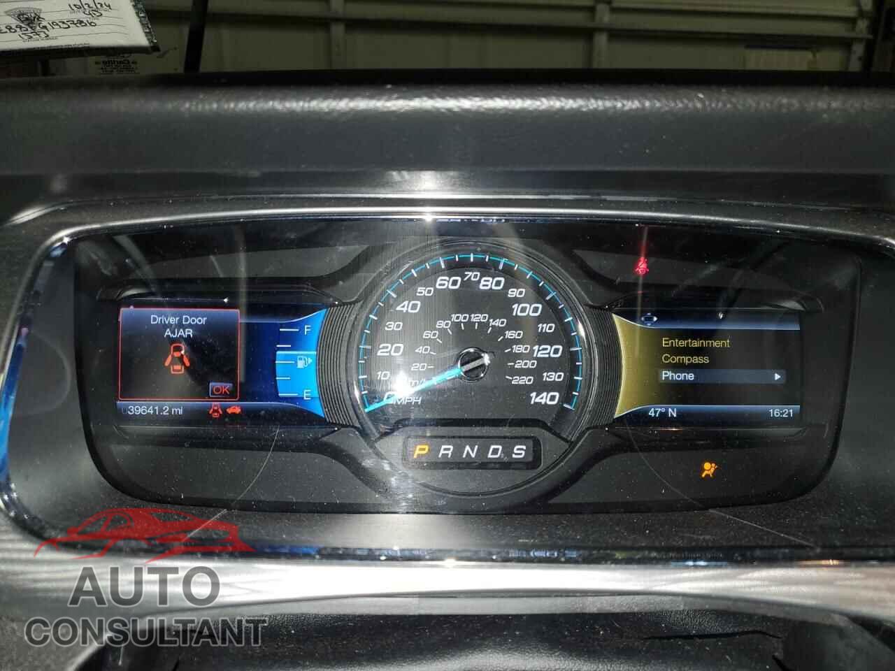 FORD TAURUS 2015 - 1FAHP2E88FG193786