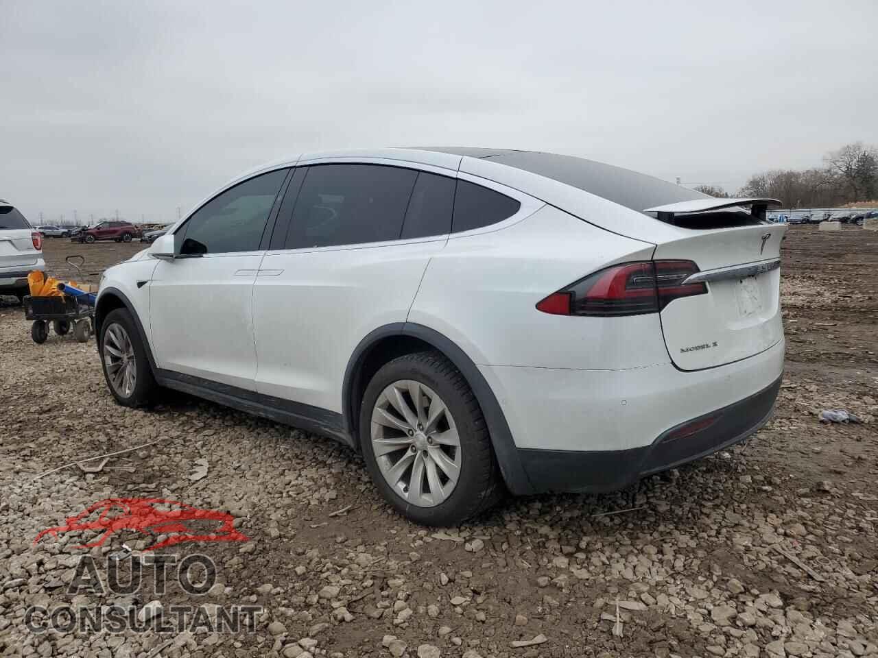 TESLA MODEL X 2018 - 5YJXCDE29JF113956