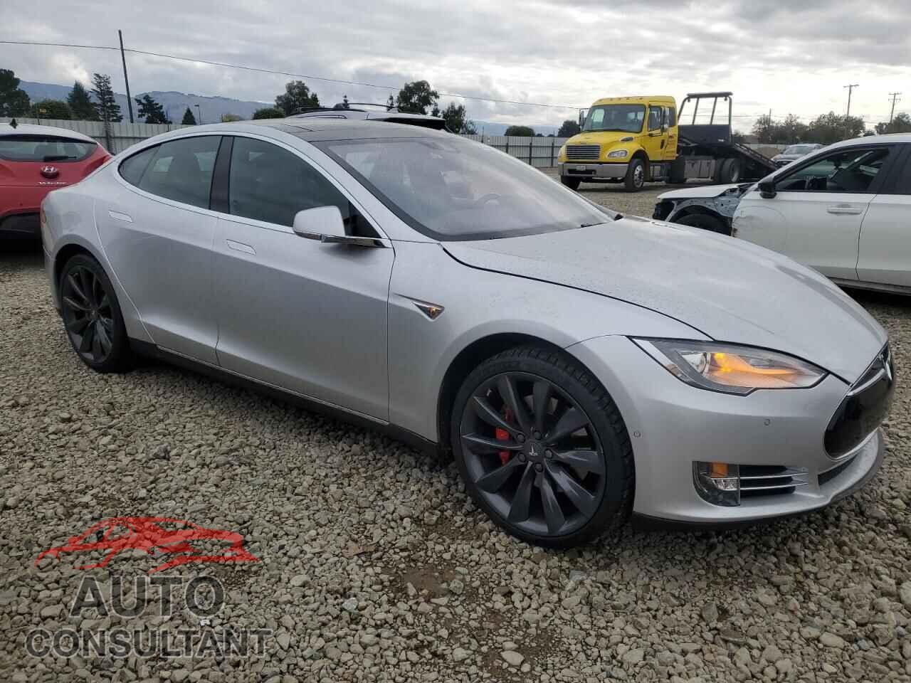 TESLA MODEL S 2014 - 5YJSA1H23EFP66220