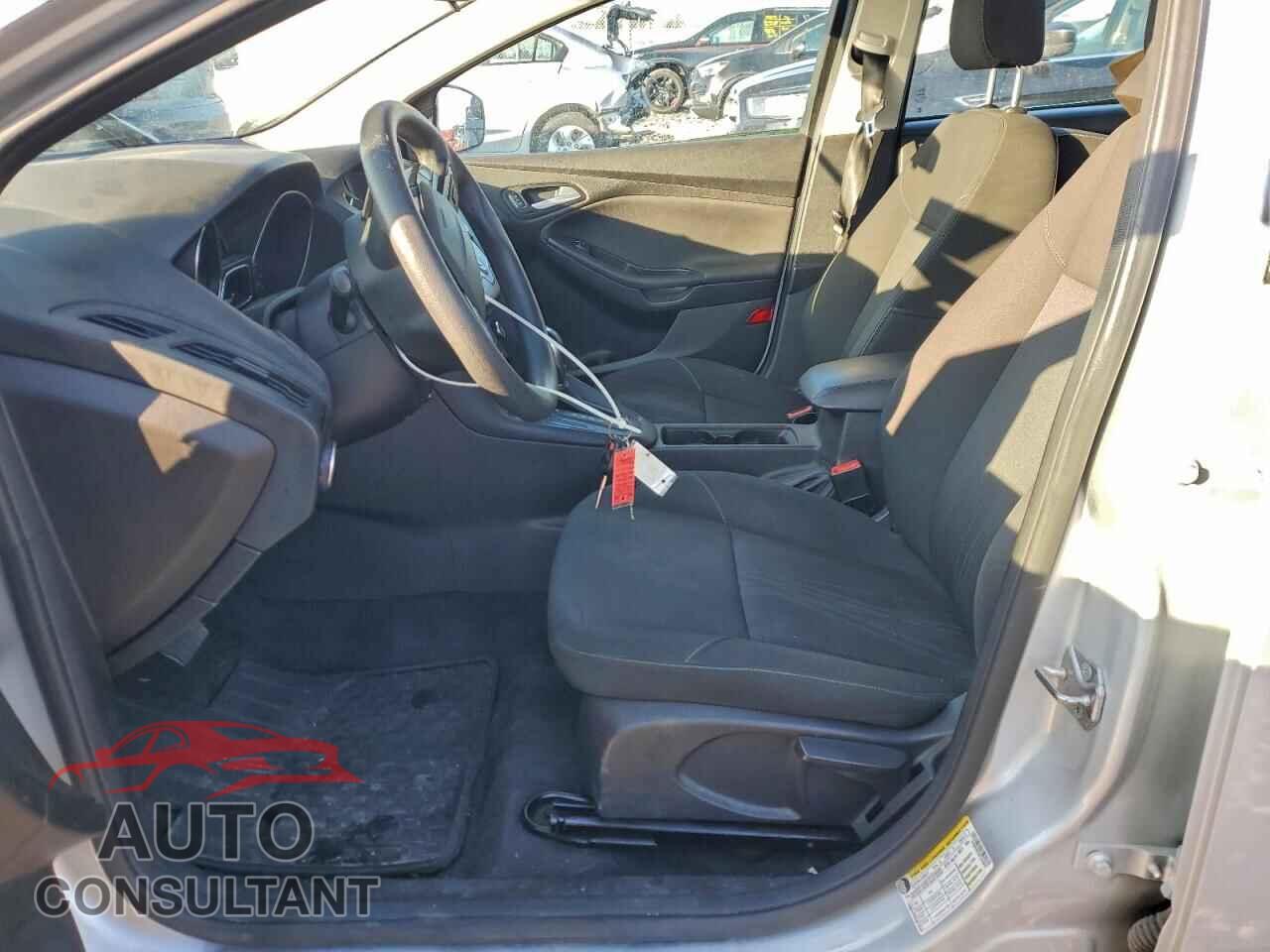FORD FOCUS 2015 - 1FADP3F20FL339863