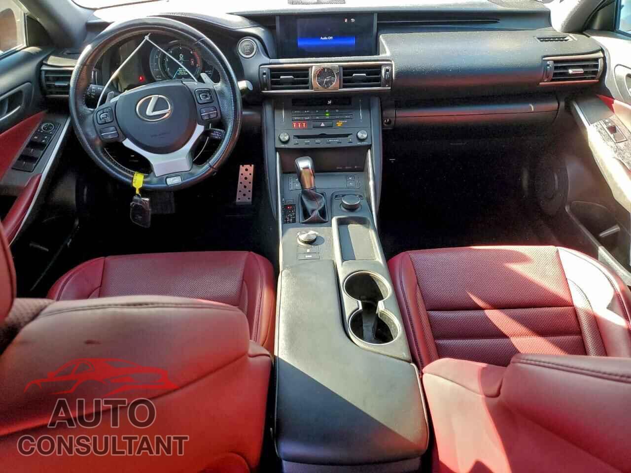 LEXUS IS 2019 - JTHBA1D22K5090165