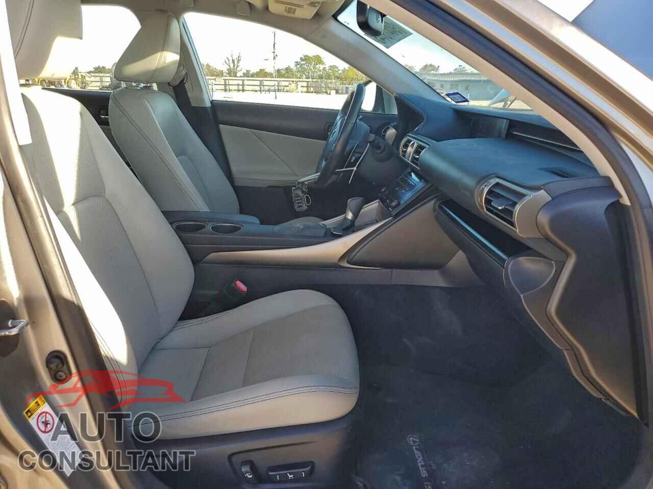 LEXUS IS 2014 - JTHBF1D22E5036676
