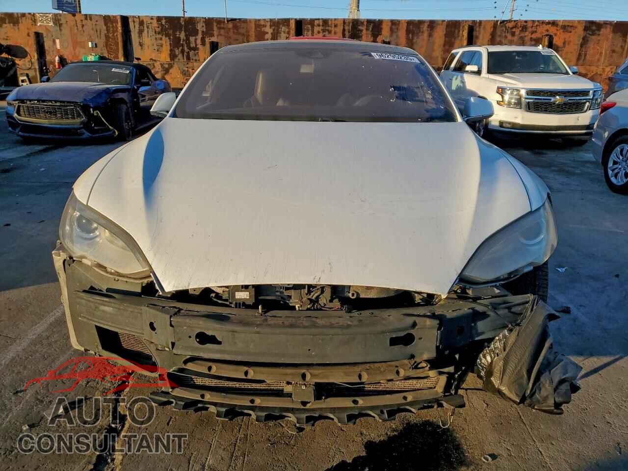 TESLA MODEL S 2016 - 5YJSA1E12GF129530