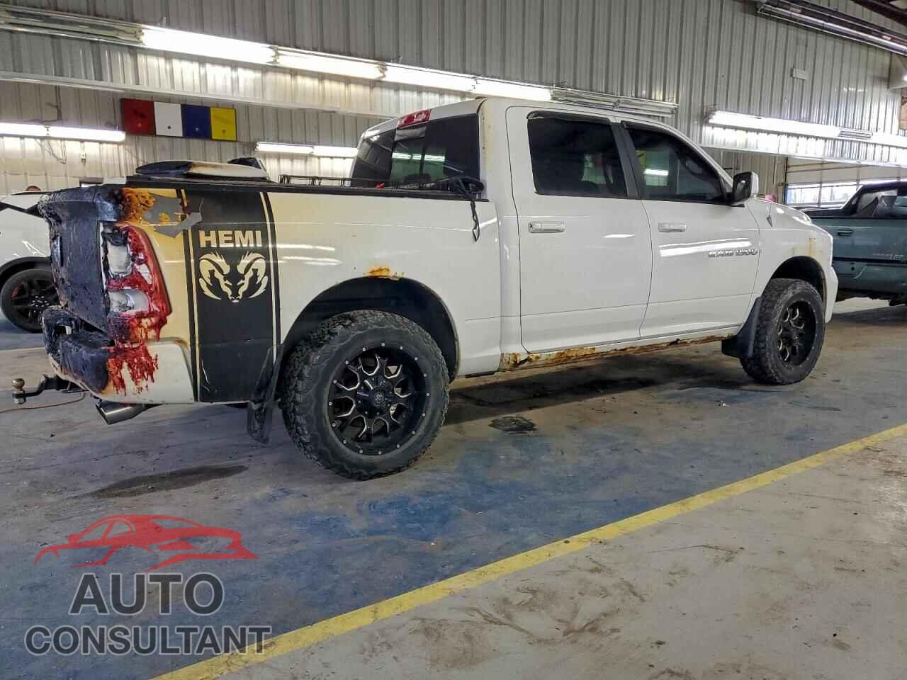 DODGE RAM 1500 2012 - 1C6RD7MT1CS250873
