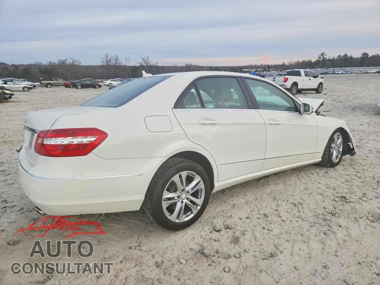 MERCEDES-BENZ E-CLASS 2011 - WDDHF5GB9BA475249