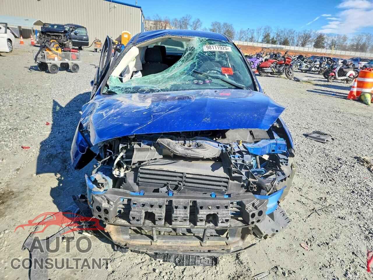 FORD FOCUS 2018 - 1FADP3F22JL298418