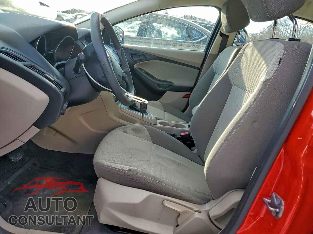 FORD FOCUS 2012 - 1FAHP3F28CL218656