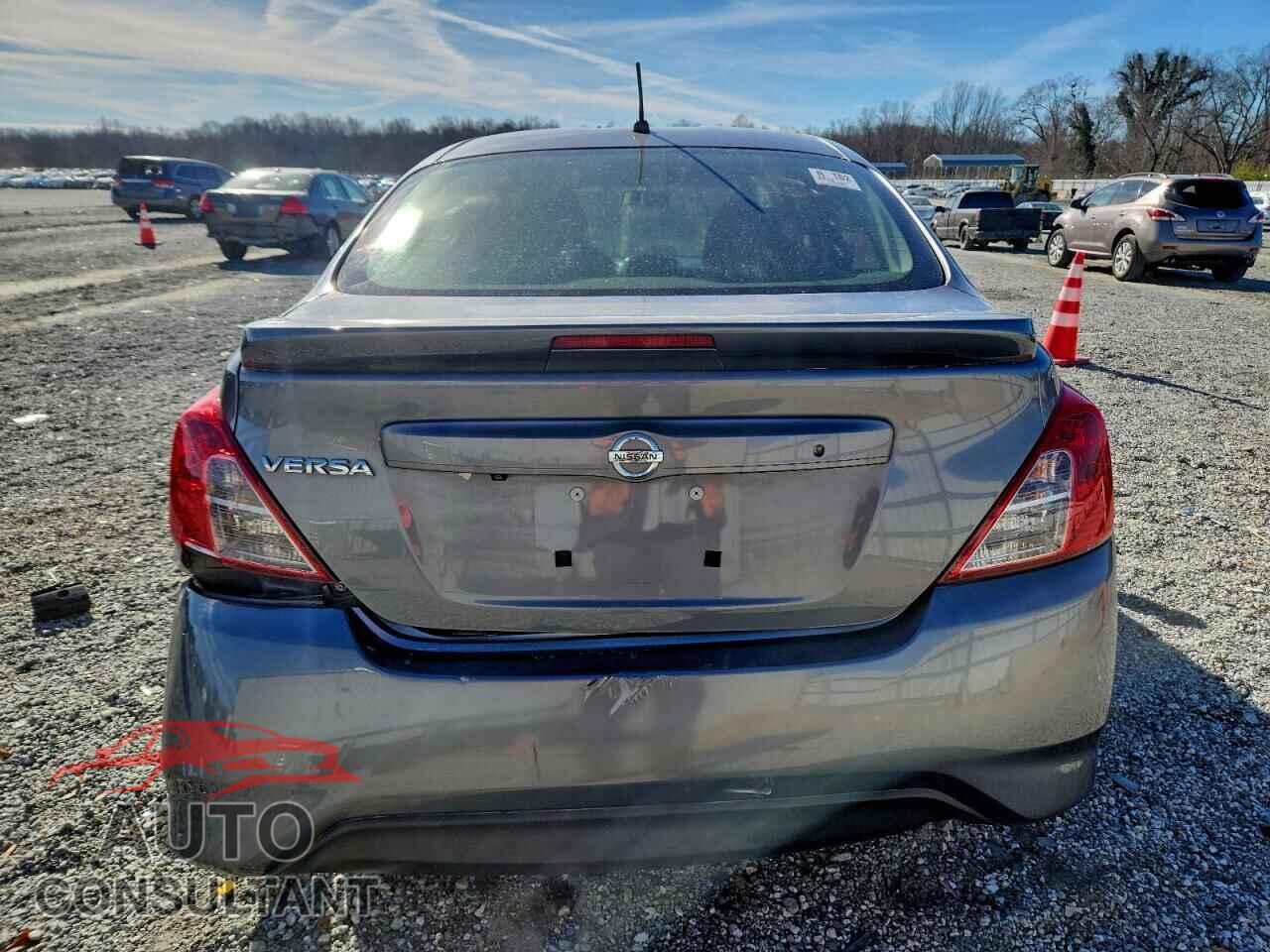 NISSAN VERSA 2019 - 3N1CN7AP3KL873382