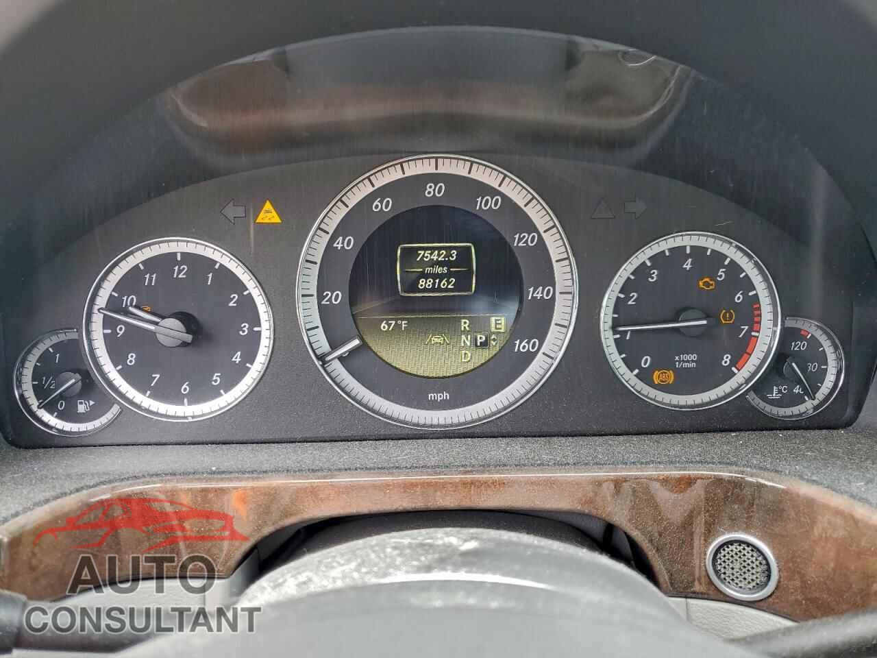 MERCEDES-BENZ E-CLASS 2012 - WDDHF5KB2CA592406