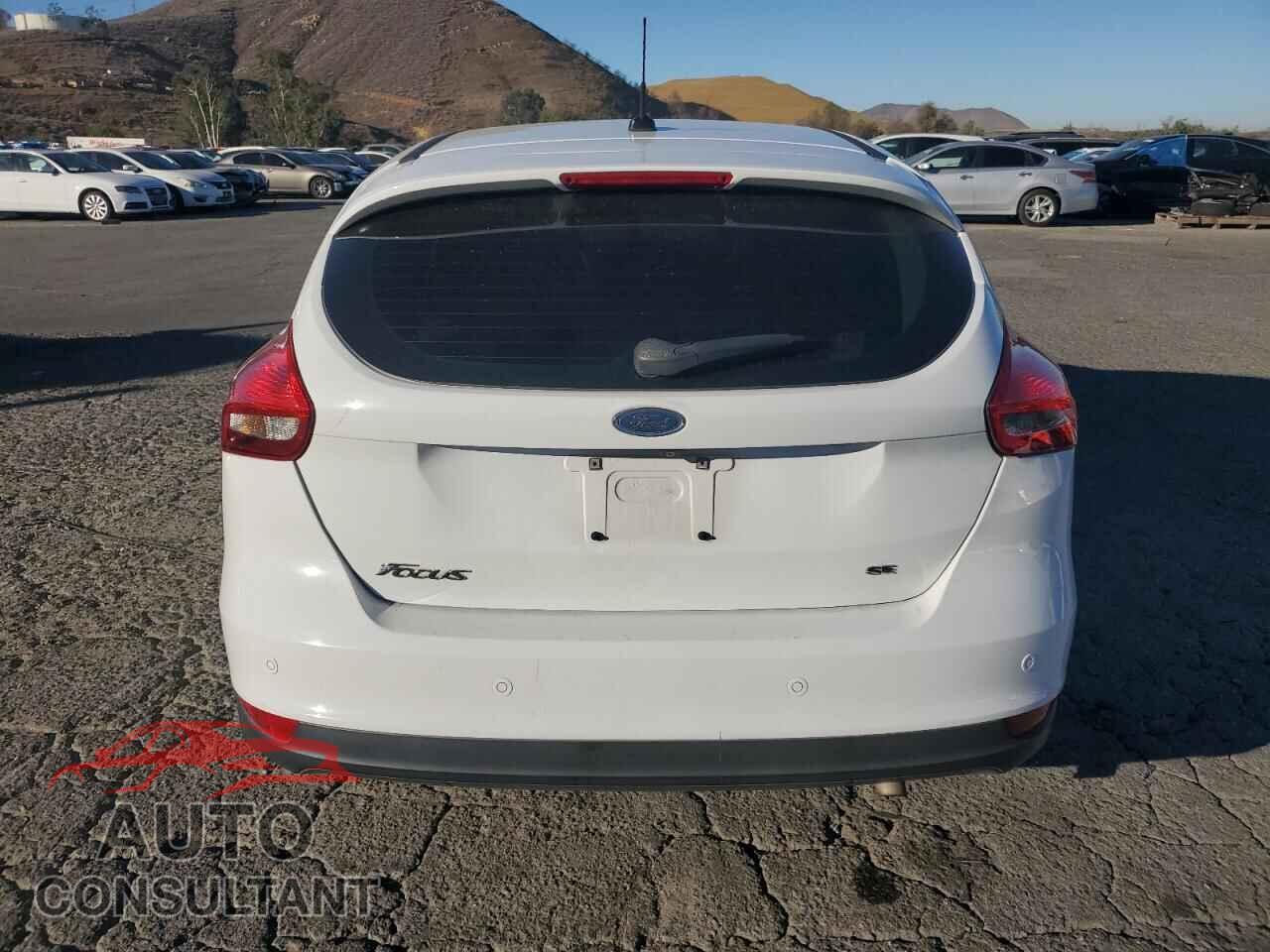 FORD FOCUS 2015 - 1FADP3K23FL358297