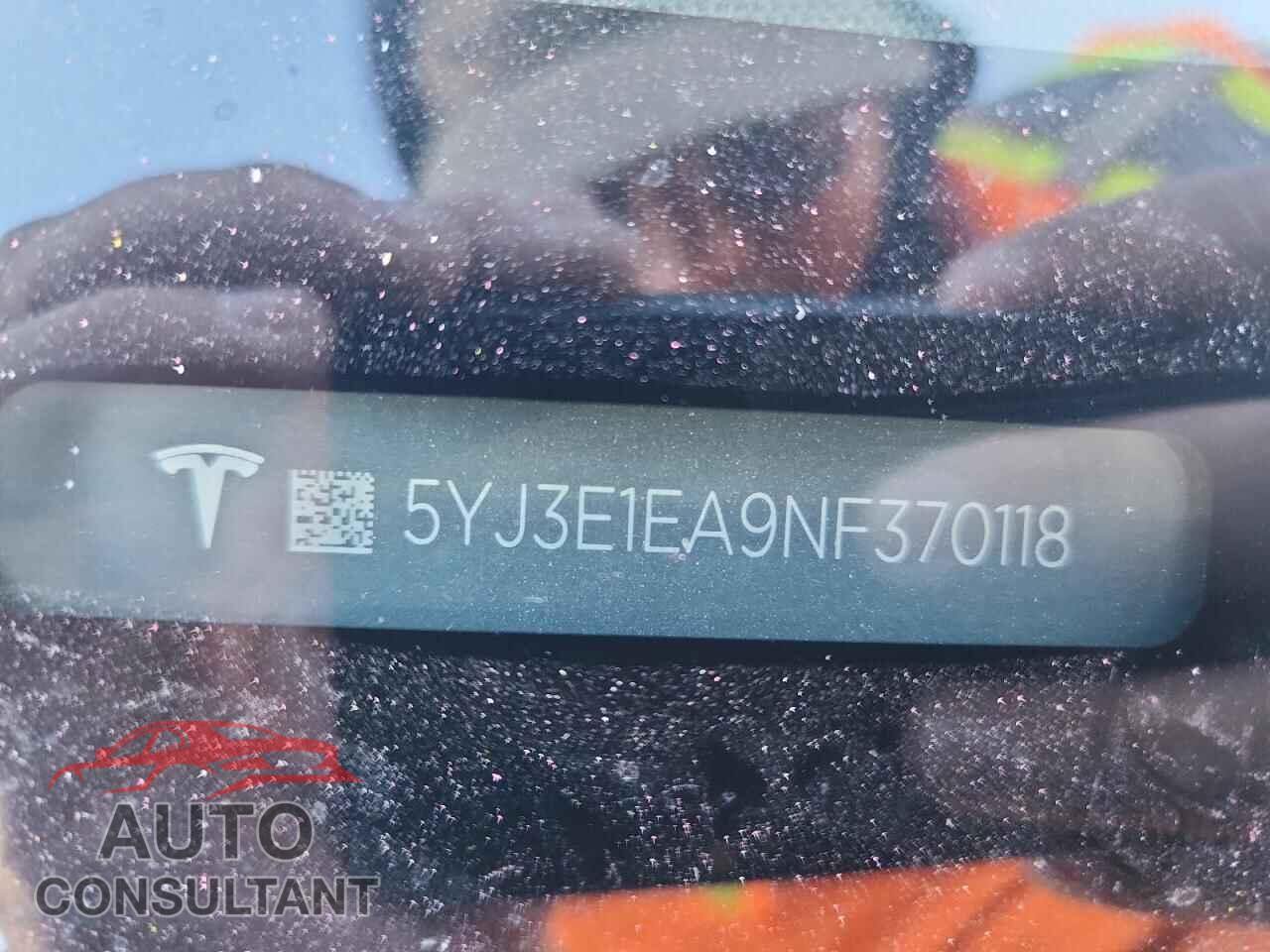 TESLA MODEL 3 2022 - 5YJ3E1EA9NF370118