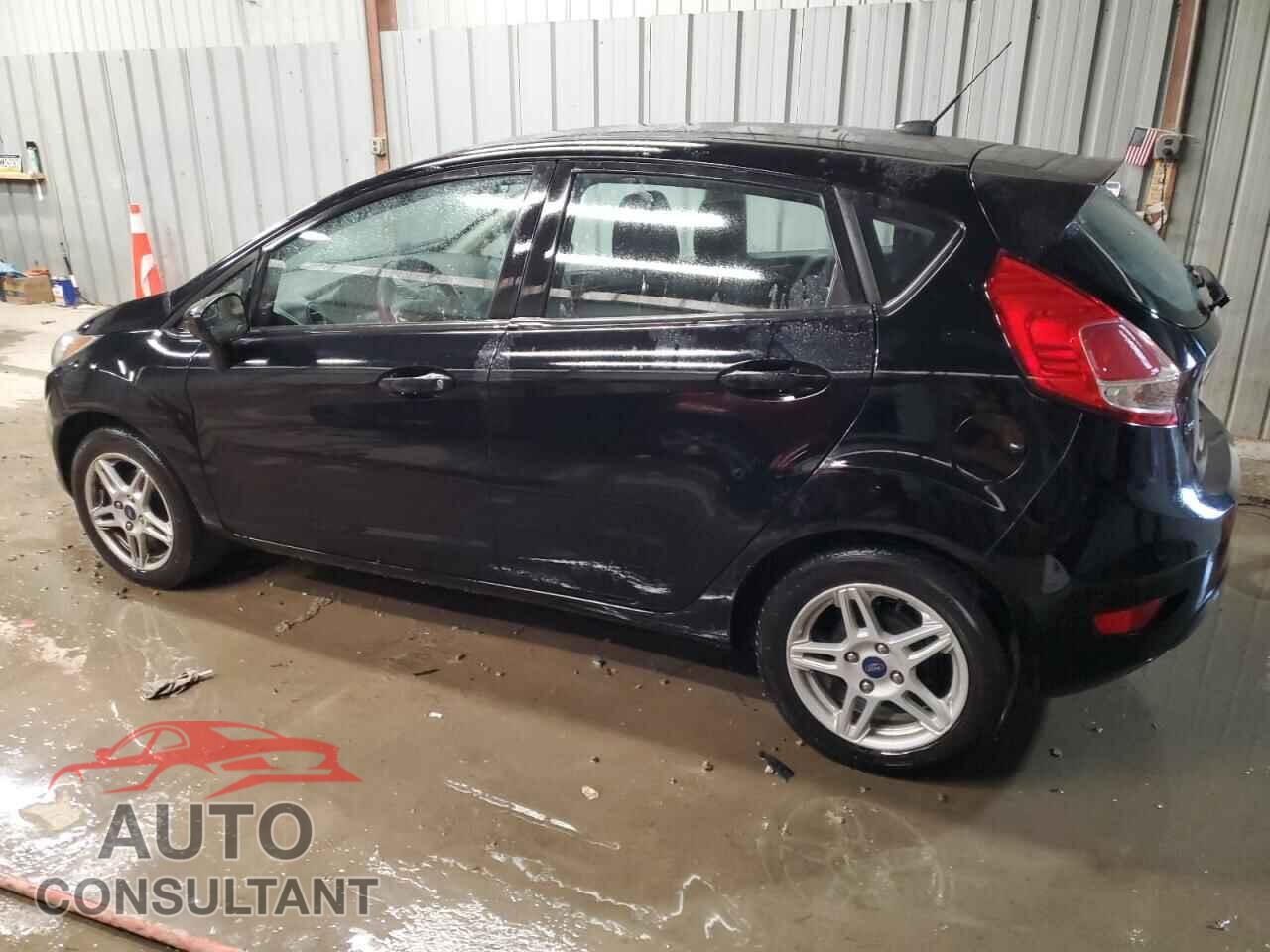 FORD FIESTA 2018 - 3FADP4EJ1JM118889