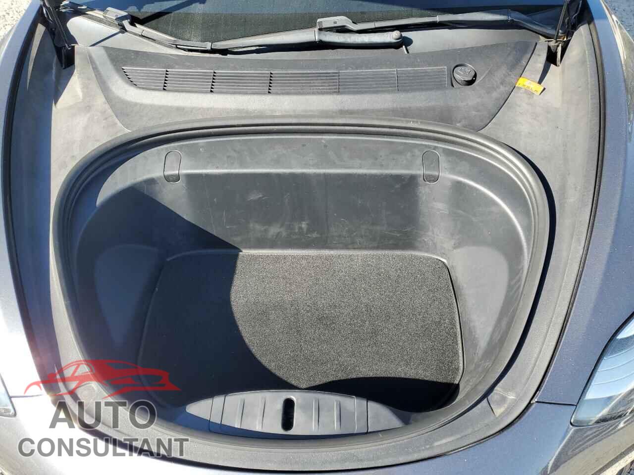 TESLA MODEL 3 2019 - 5YJ3E1EB6KF433745