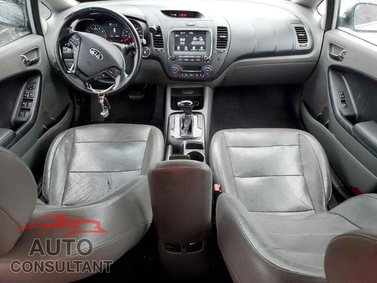 KIA FORTE 2017 - 3KPFL4A82HE112668