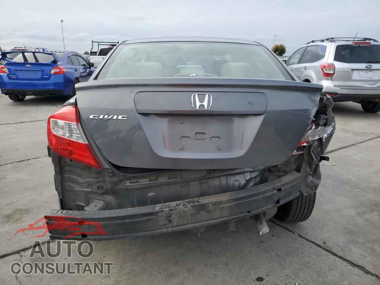 HONDA CIVIC 2012 - 2HGFB2F50CH330709