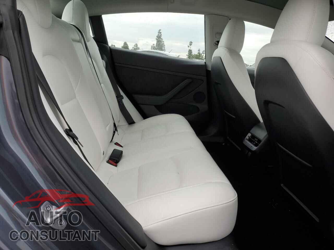 TESLA MODEL 3 2023 - 5YJ3E1EAXPF711884