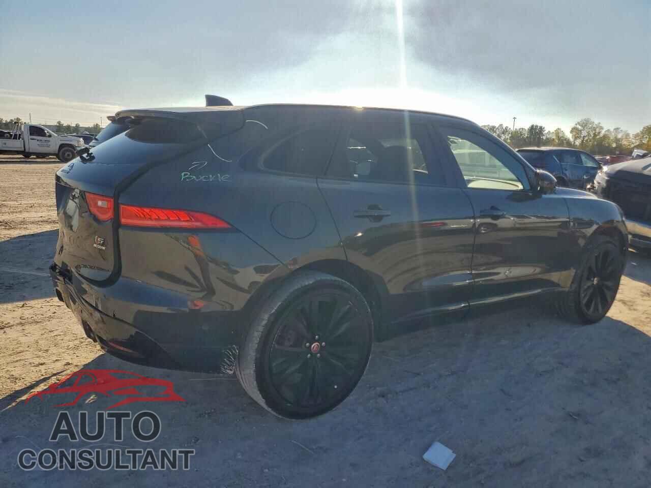 JAGUAR F-PACE 2017 - SADCM2BV6HA061028