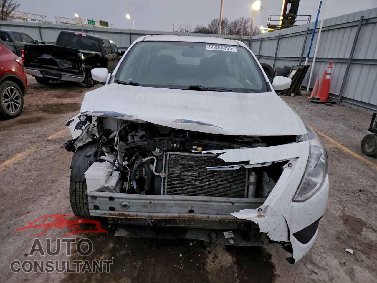 NISSAN VERSA 2017 - 3N1CN7AP3HL867817