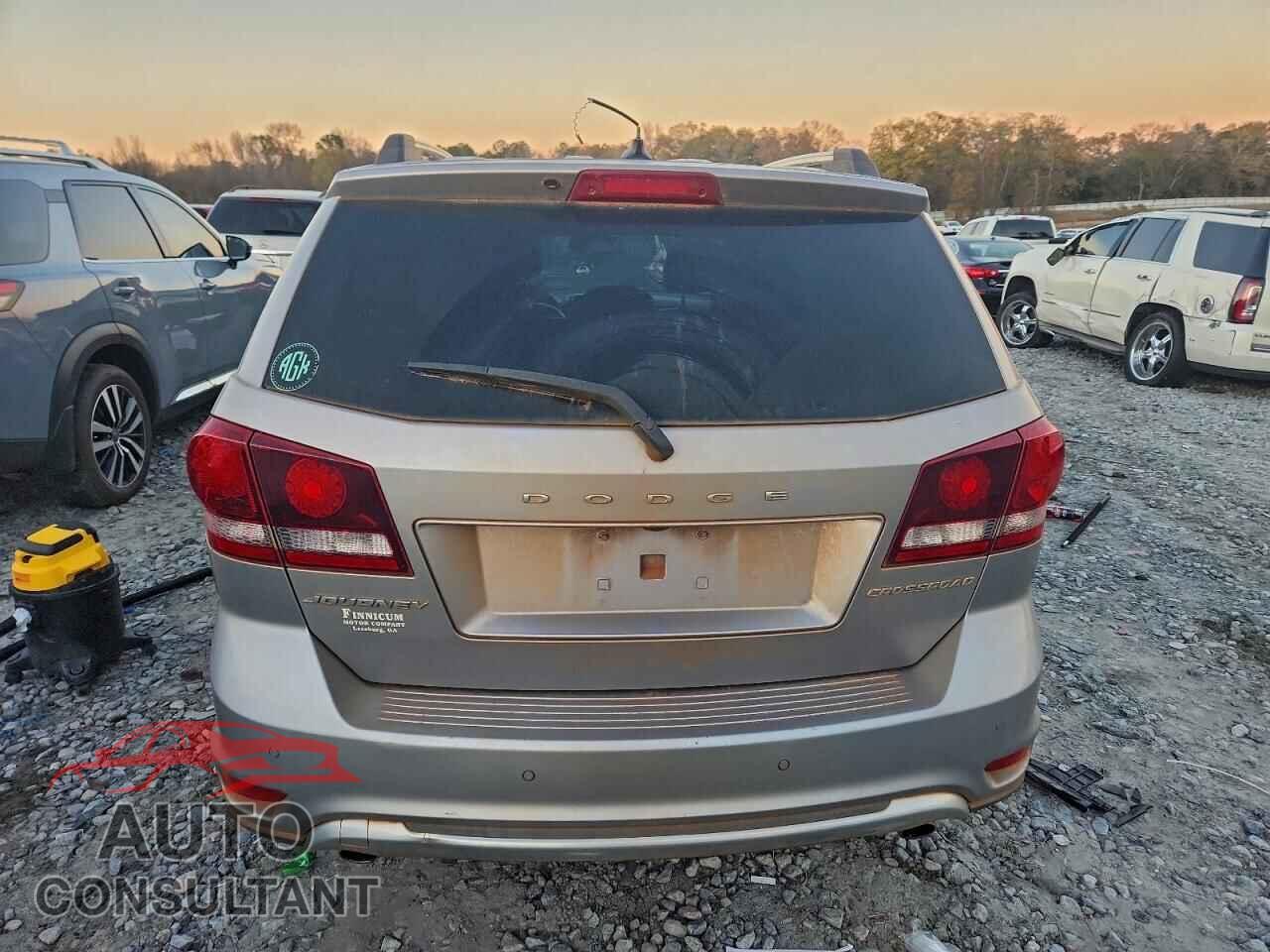 DODGE JOURNEY 2015 - 3C4PDCGG8FT529697