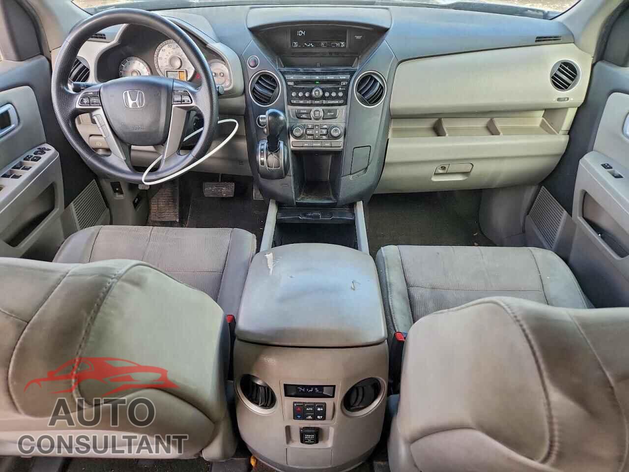 HONDA PILOT 2012 - 5FNYF4H46CB015527