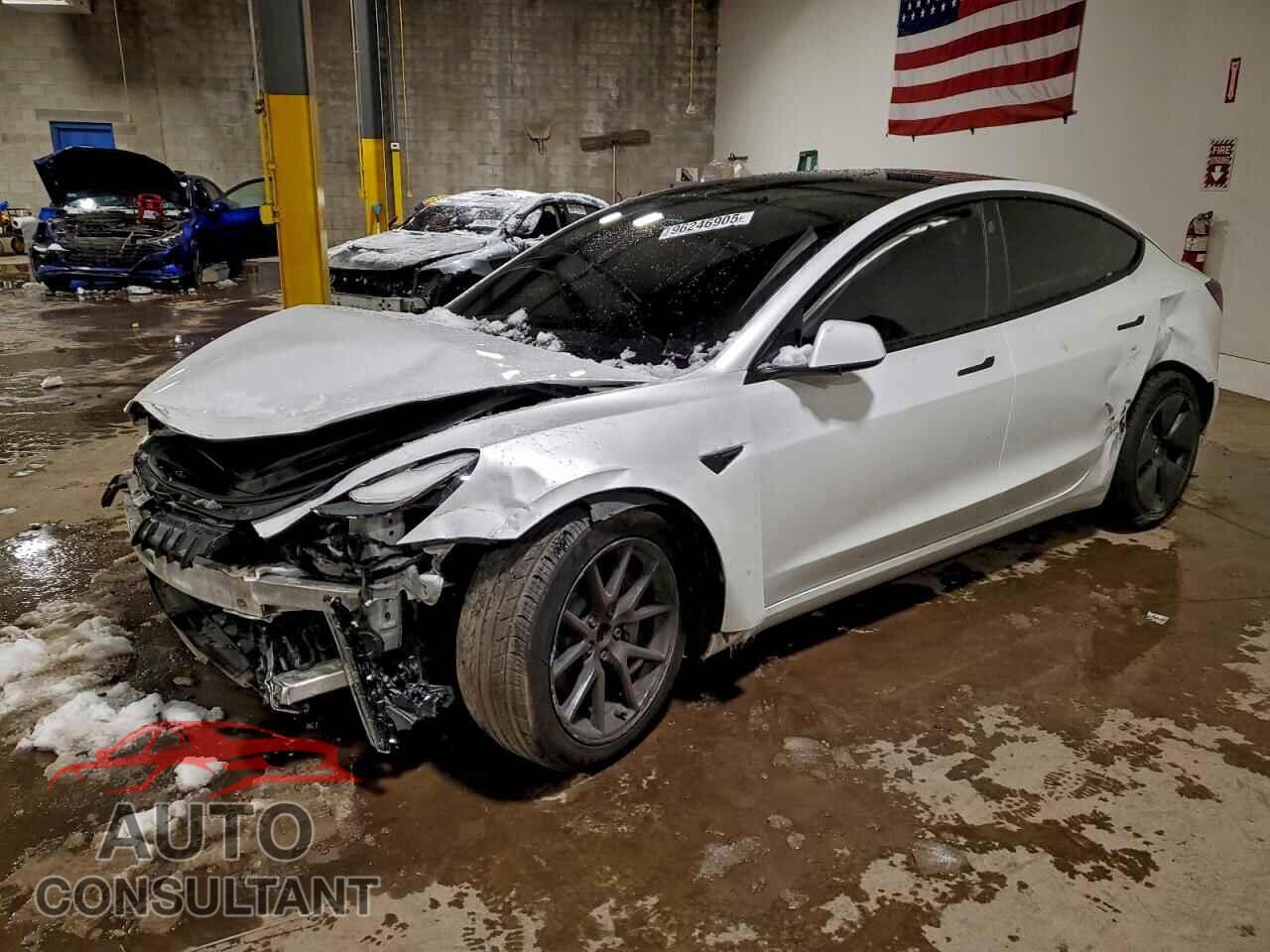 TESLA MODEL 3 2023 - 5YJ3E1EAXPF558200