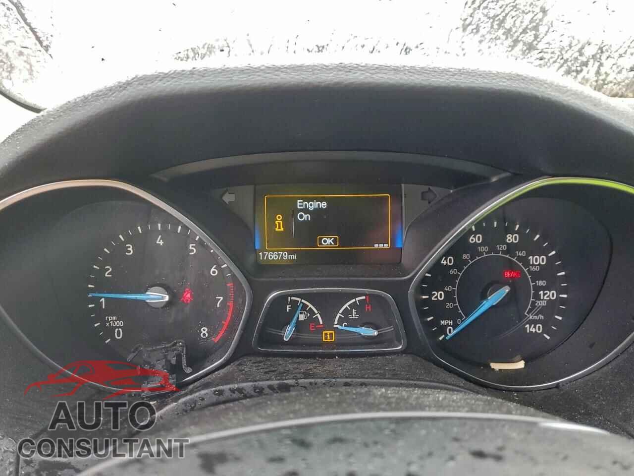 FORD FOCUS 2015 - 1FADP3F2XFL213090