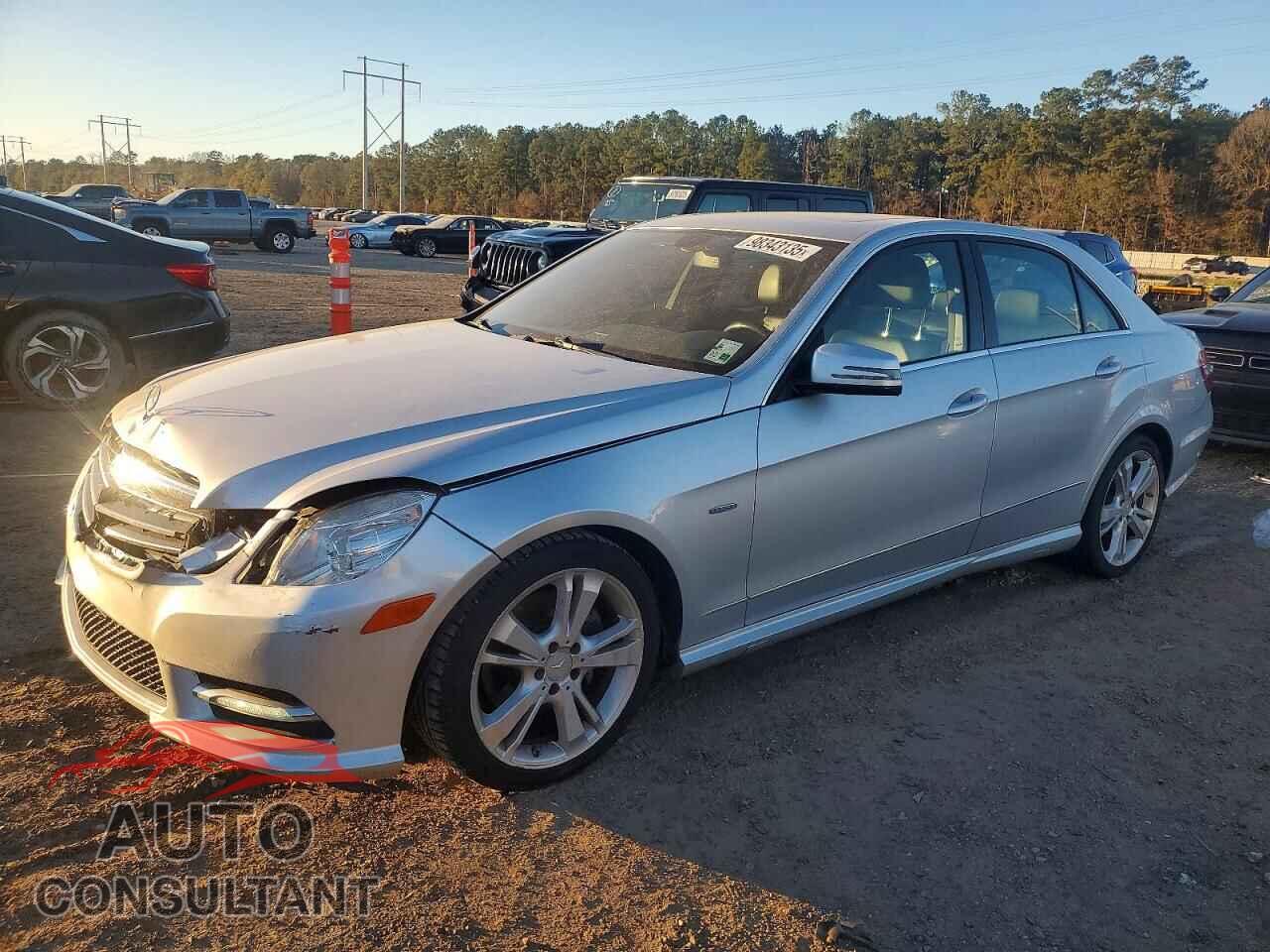 MERCEDES-BENZ E-CLASS 2012 - WDDHF5KB3CA570530