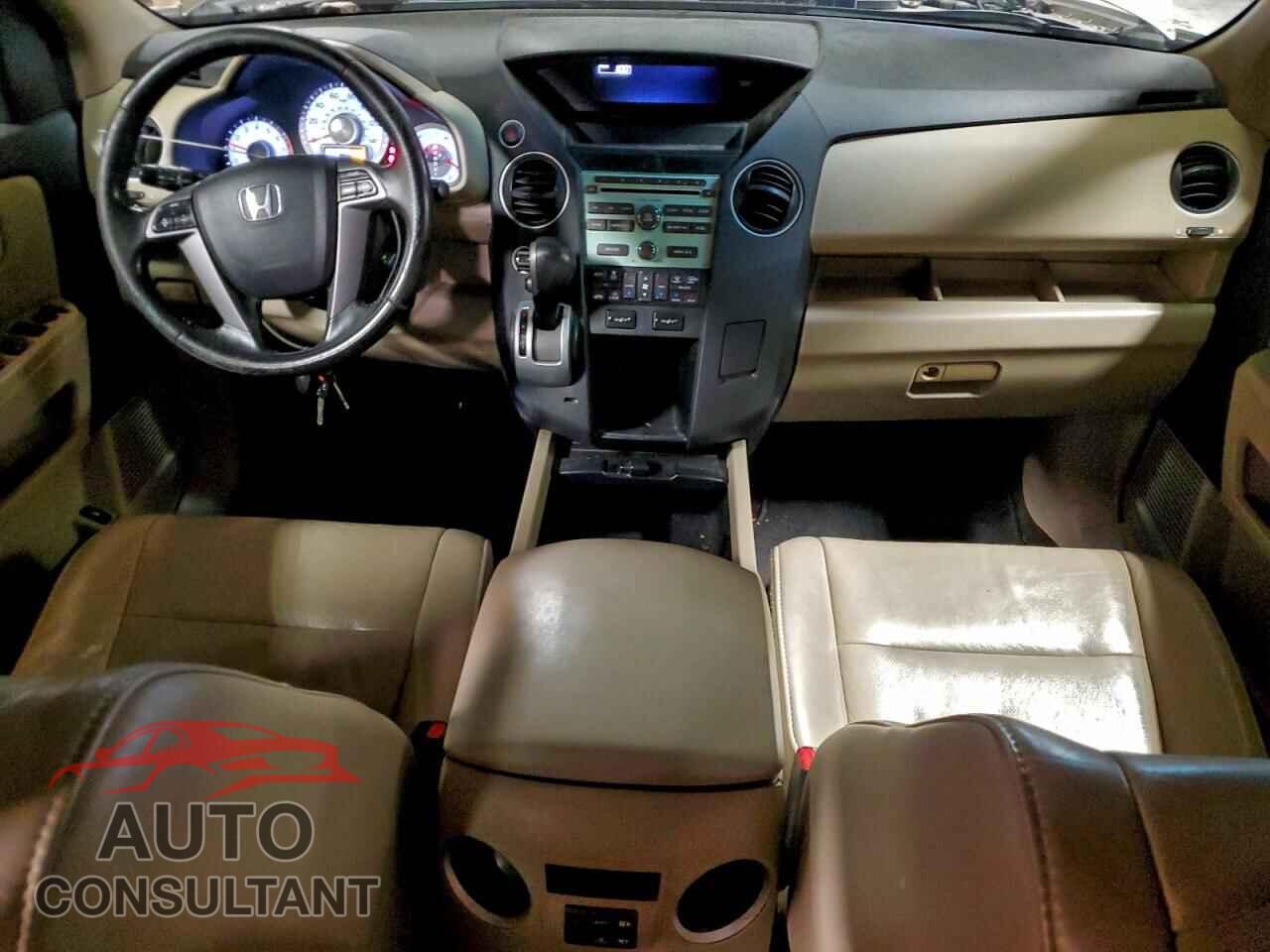 HONDA PILOT 2011 - 5FNYF4H5XBB061059