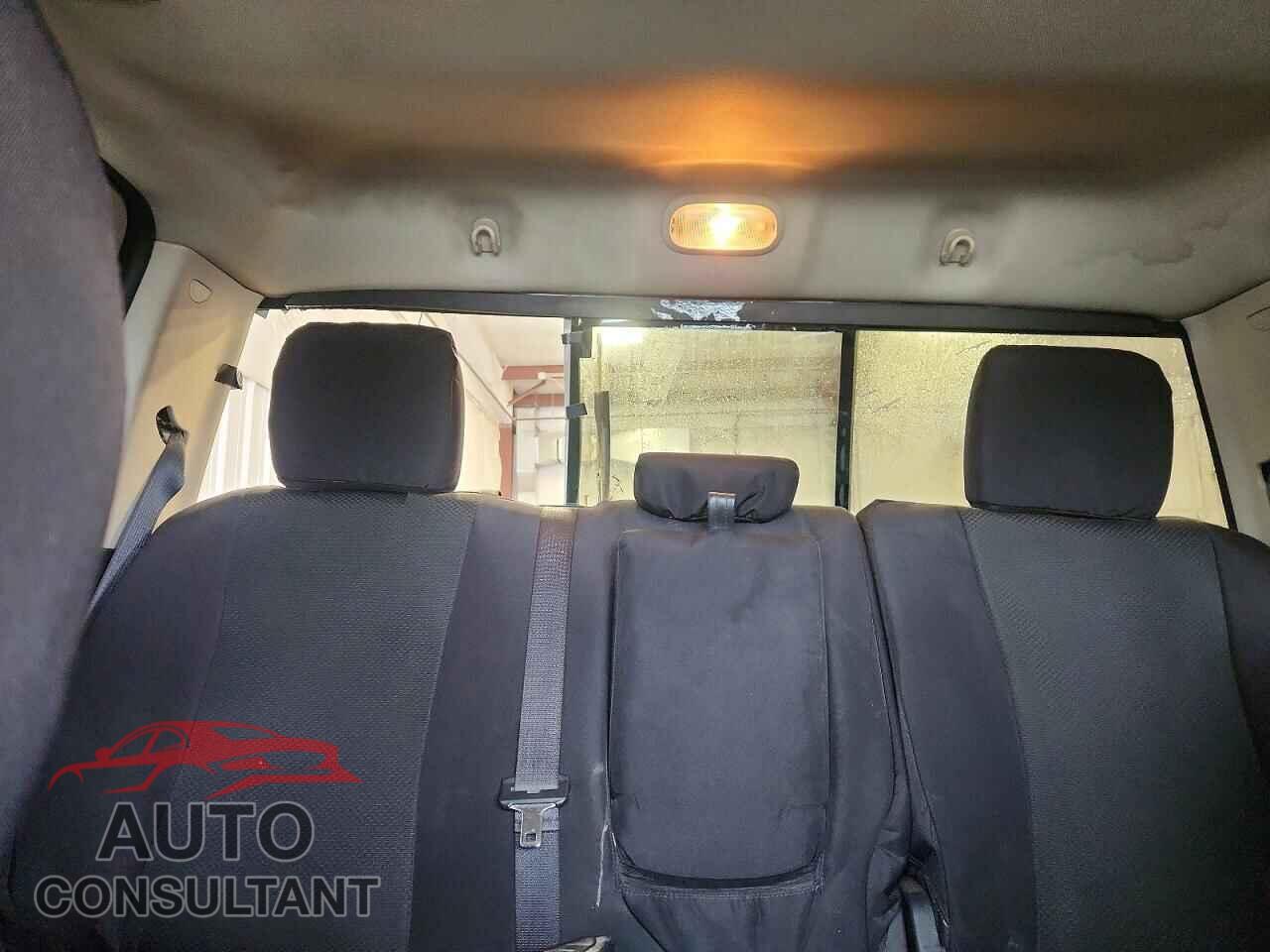 DODGE RAM 1500 2012 - 1C6RD7NT1CS221307