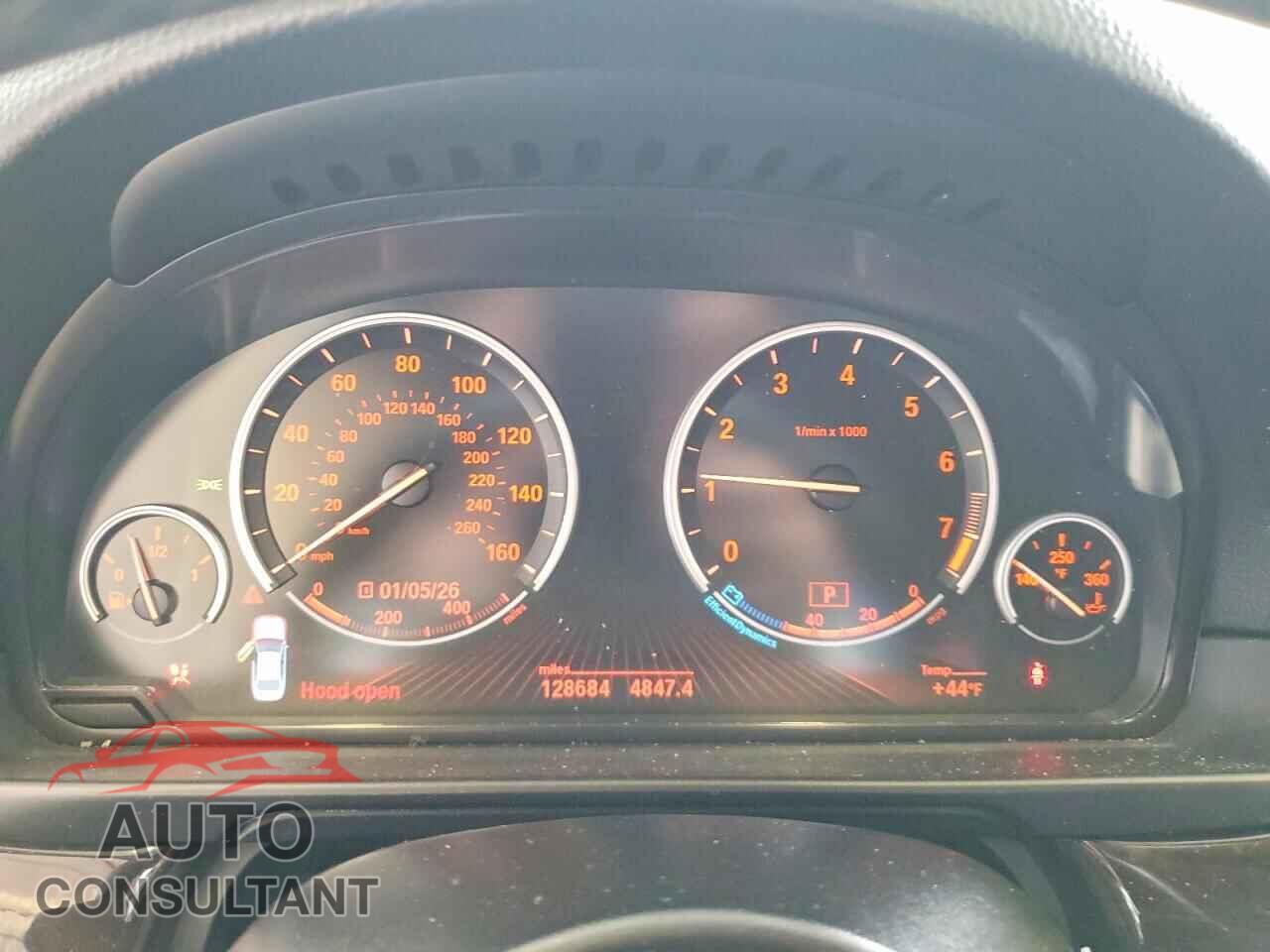 BMW 5 SERIES 2014 - WBA5B3C50ED292903