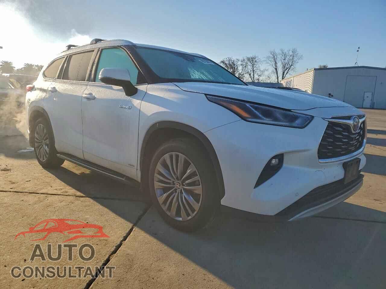 TOYOTA HIGHLANDER 2021 - 5TDEBRCH8MS052016