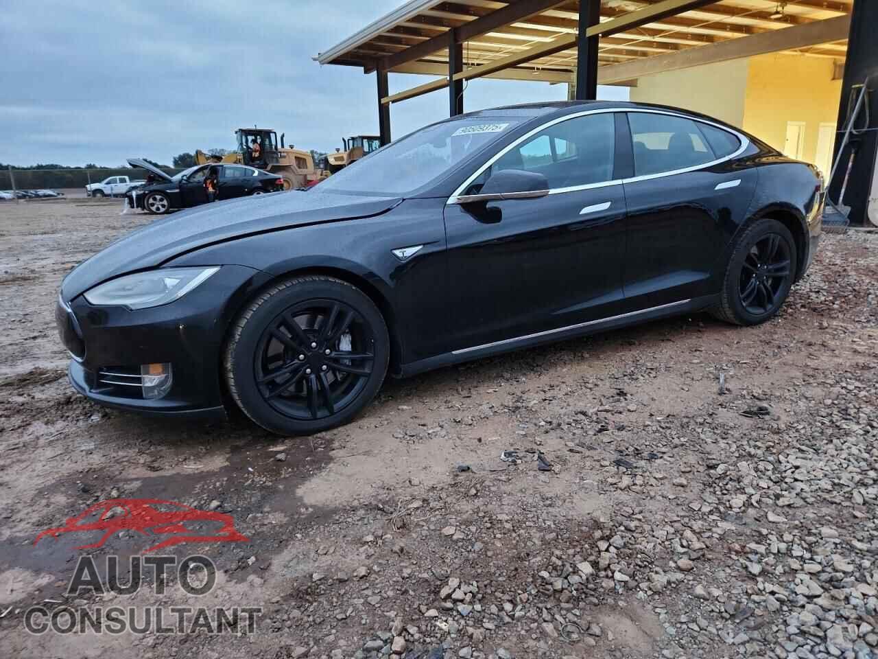 TESLA MODEL S 2015 - 5YJSA1E24FF118763