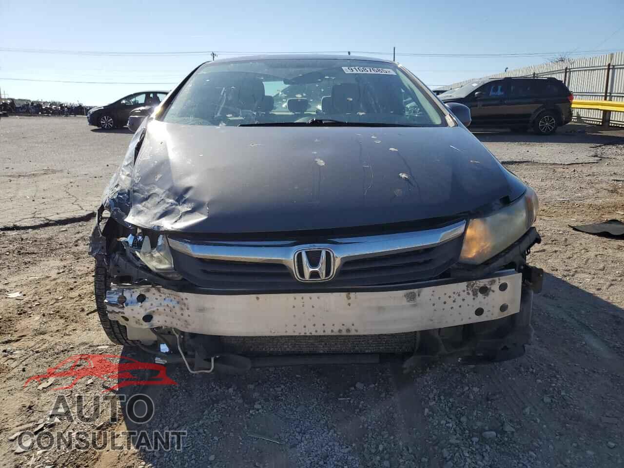 HONDA CIVIC 2012 - 2HGFB2F52CH600586