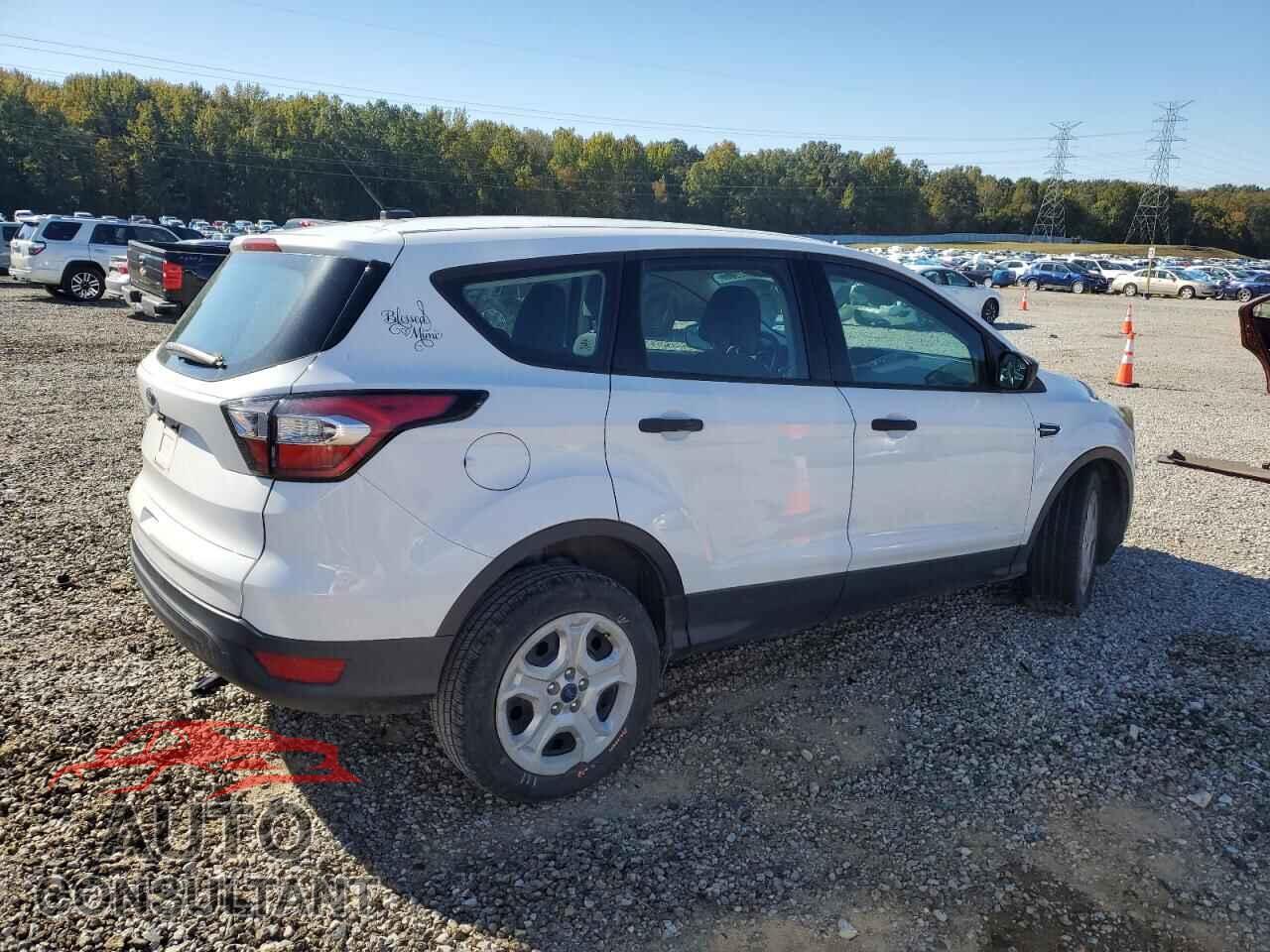 FORD ESCAPE 2017 - 1FMCU0F76HUC60022