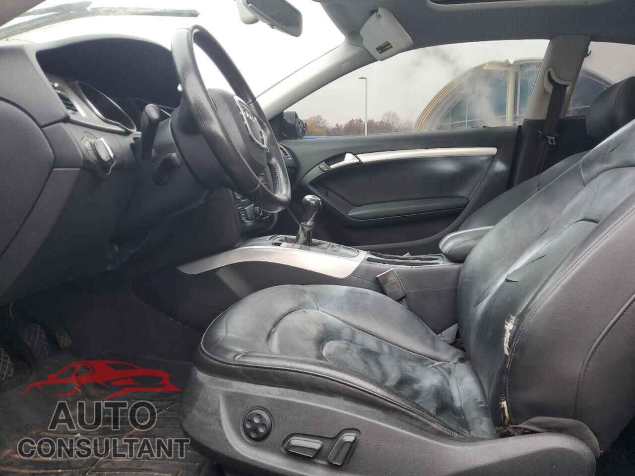 AUDI A5 2012 - WAUGFAFR2CA000845