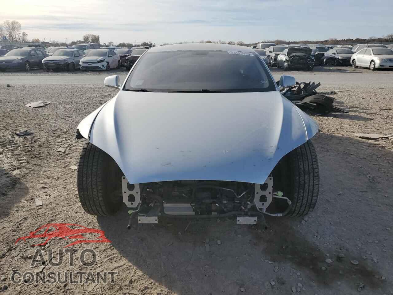 TESLA MODEL S 2013 - 5YJSA1CG9DFP23079