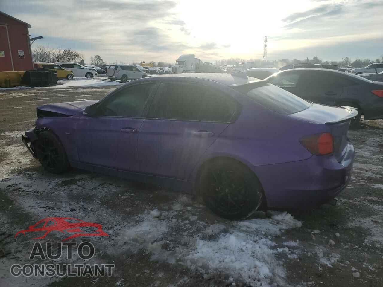 BMW 3 SERIES 2013 - WBA3C3C57DF978802