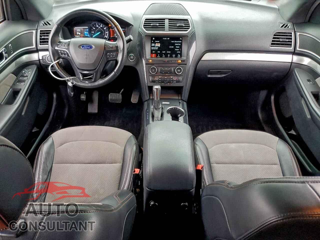 FORD EXPLORER 2017 - 1FM5K8D85HGE32046