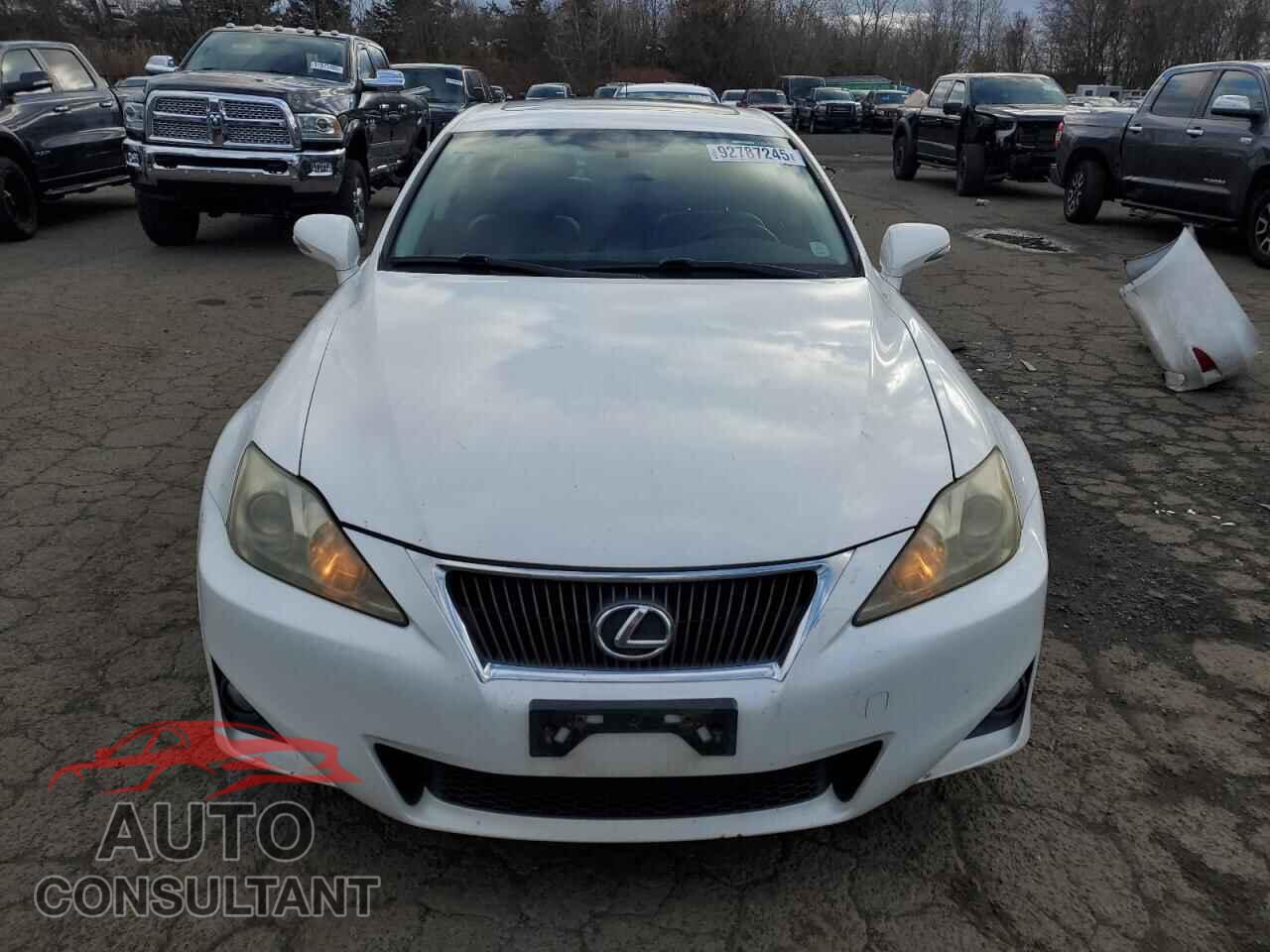 LEXUS IS 2011 - JTHCF5C2XB5049801