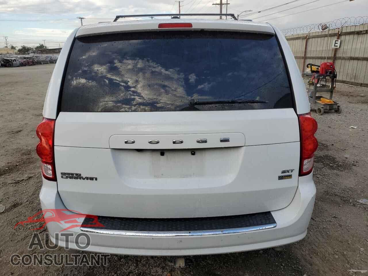 DODGE CARAVAN 2018 - 2C4RDGCG8JR250042