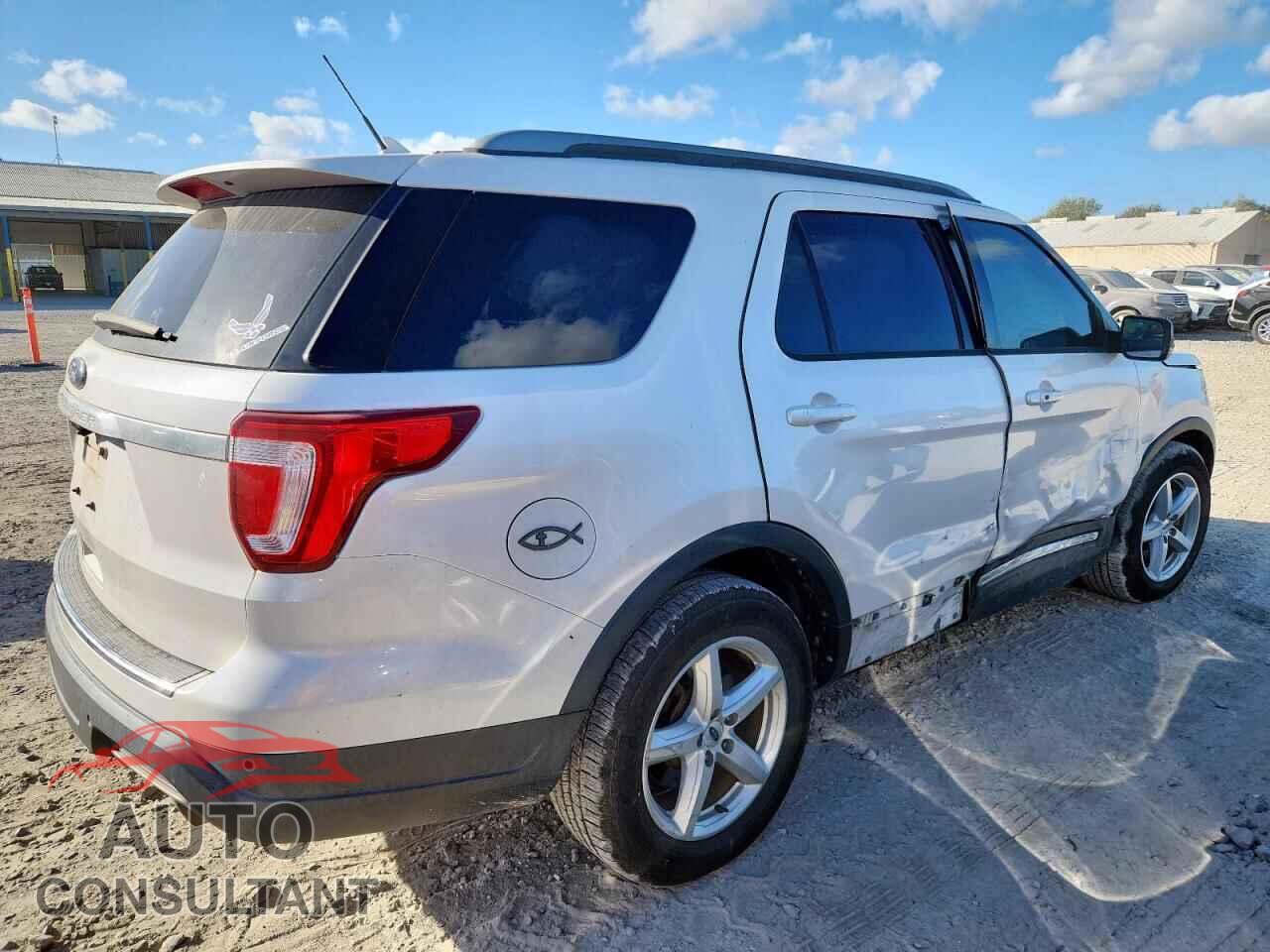 FORD EXPLORER 2018 - 1FM5K7D82JGA66918