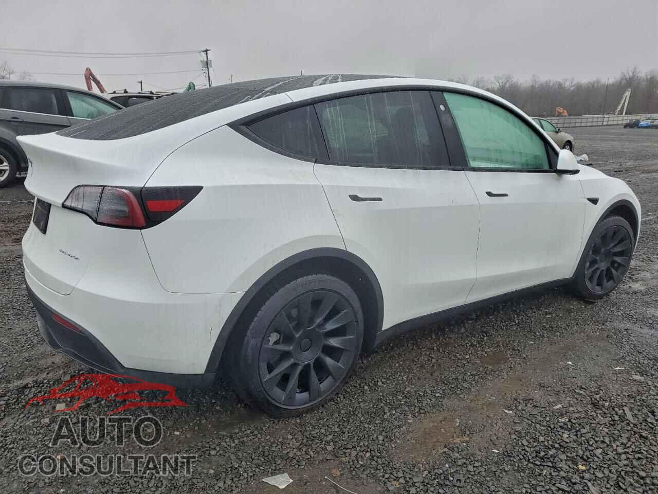 TESLA MODEL Y 2023 - 7SAYGDEE2PF609079