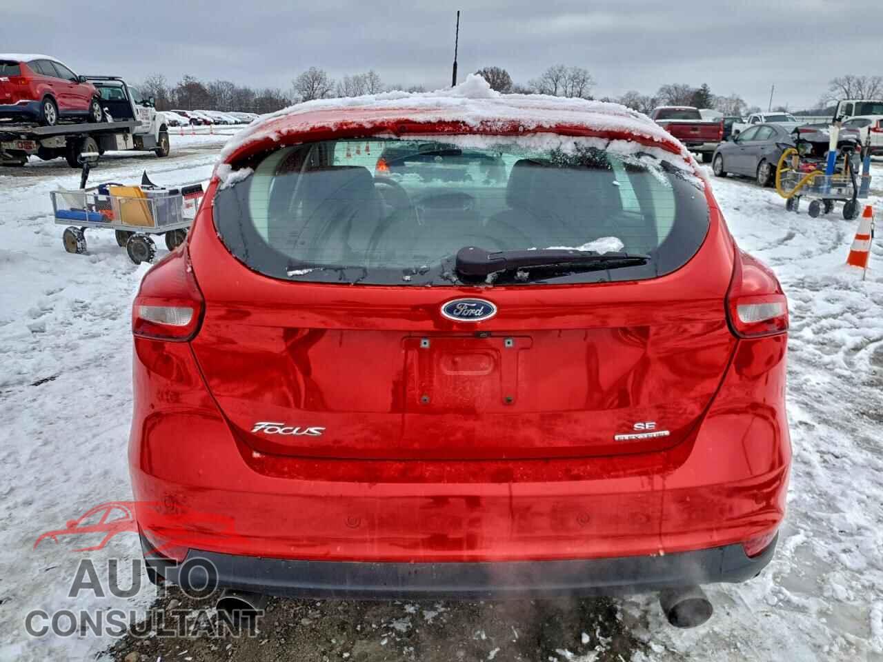 FORD FOCUS 2015 - 1FADP3K2XFL355963