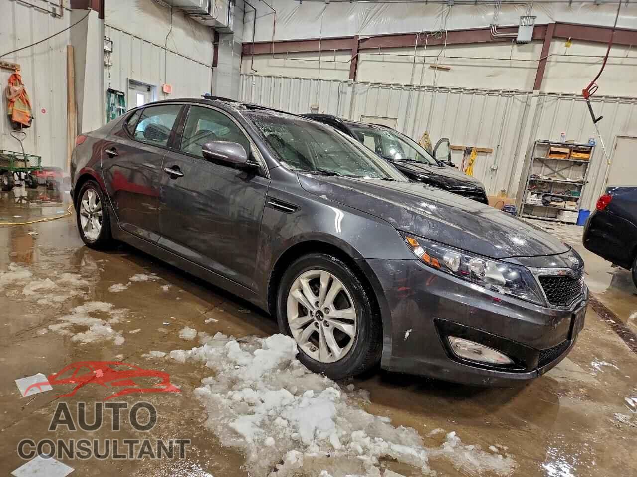 KIA OPTIMA 2011 - KNAGN4A76B5118074
