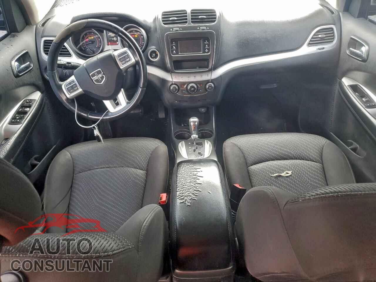 DODGE JOURNEY 2015 - 3C4PDCBB2FT588322