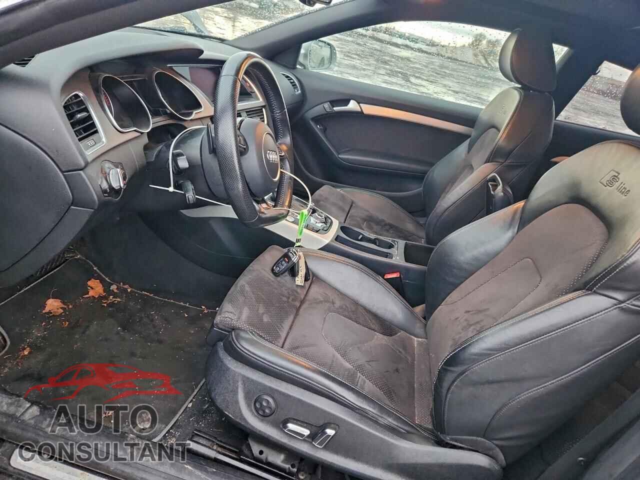 AUDI A5 2013 - WAUDFBFR3DA058912