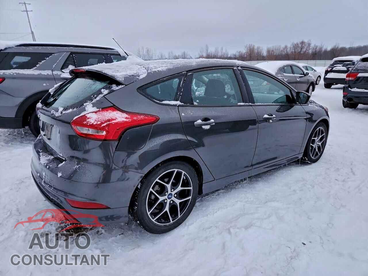 FORD FOCUS 2016 - 1FADP3K21GL212157