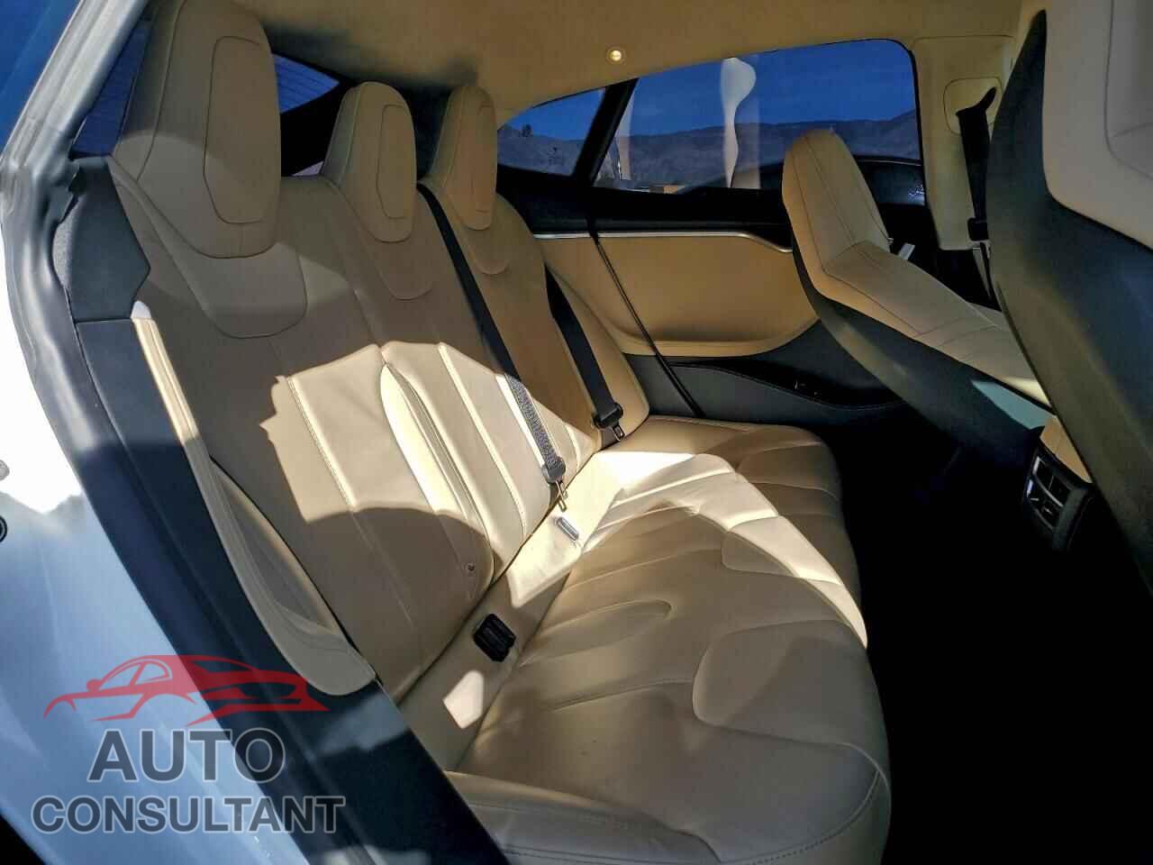 TESLA MODEL S 2016 - 5YJSA1E10GF139652