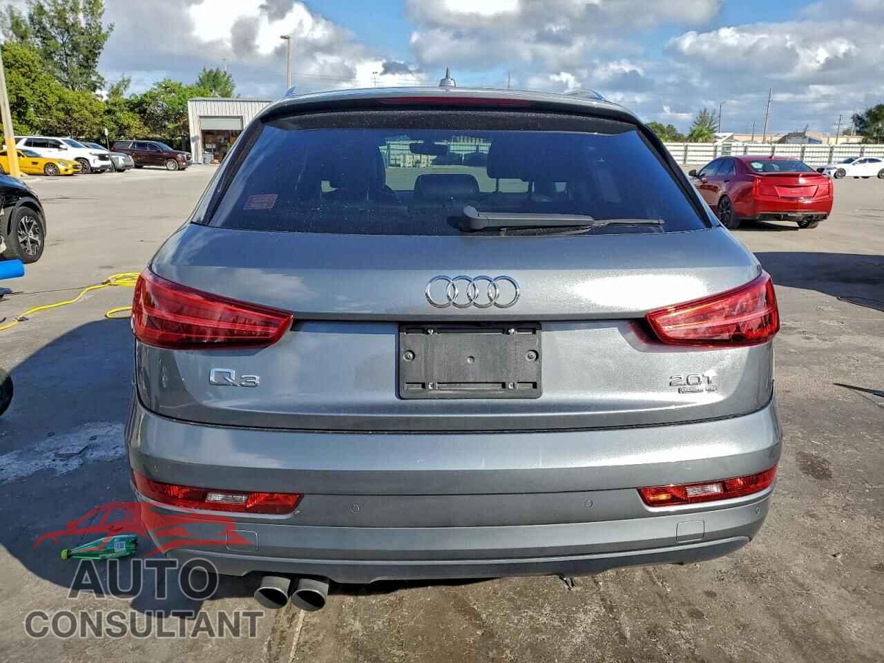 AUDI Q3 2017 - WA1ECCFS0HR010925