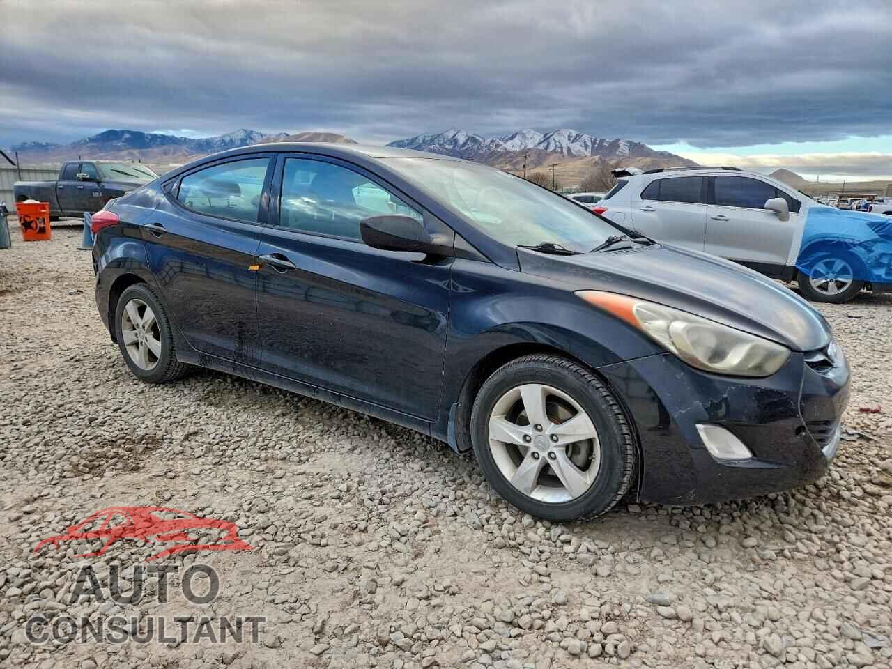 HYUNDAI ELANTRA 2013 - KMHDH4AE2DU934859
